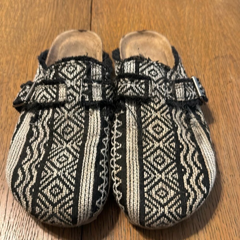 Woman’s clogs
